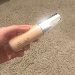 Becca ultimate coverage foundation Porcelain